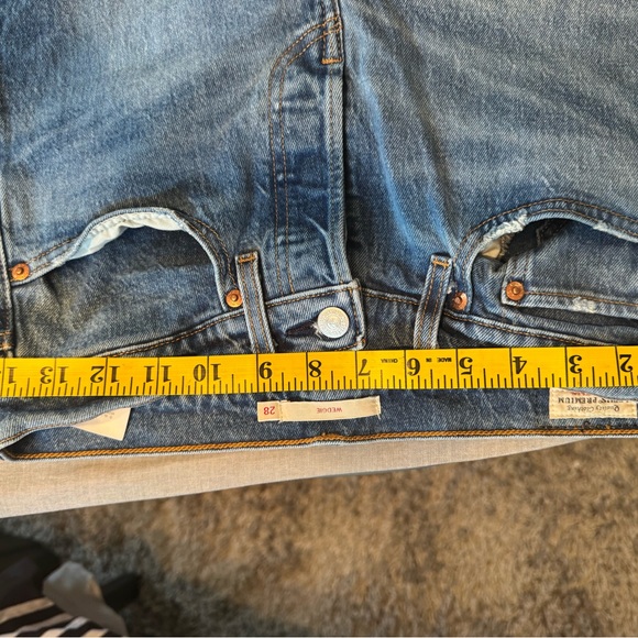 Levi's Premium Denim Wedgie Button Fly Jeans, Size 28 - Picture 5 of 7